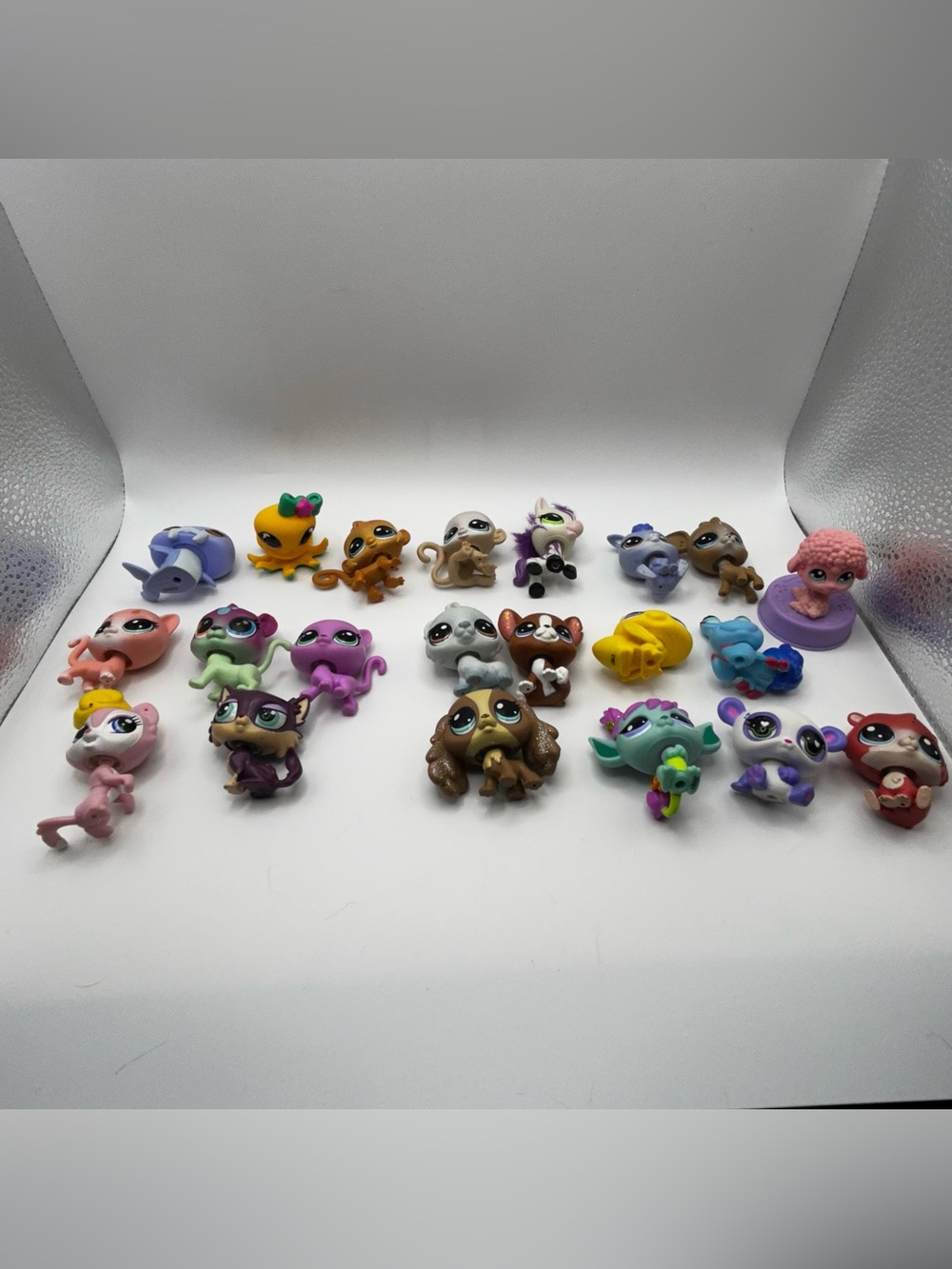 Littlest Pet Shop Animal Lot 21 Piece Hasbro LPS Authentic. Octopus, Zebra, Bee.